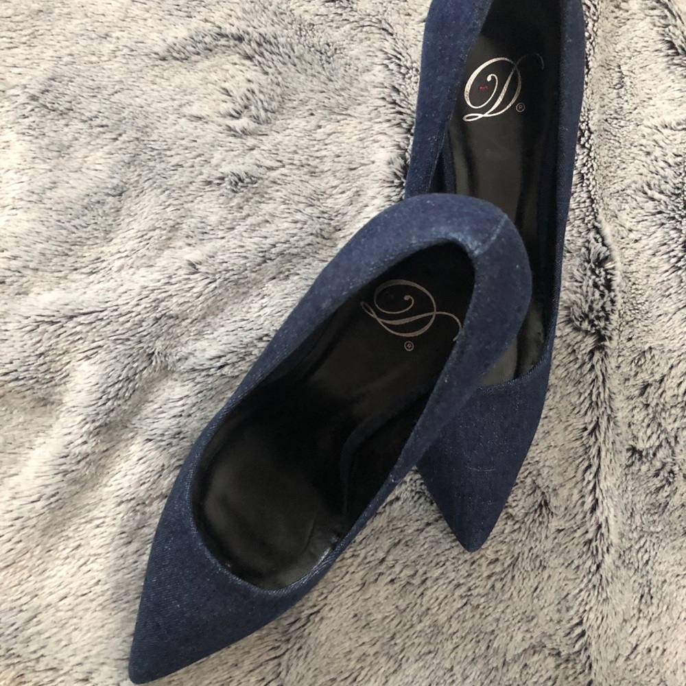 Blue denim pointed stiletto pumps size 5.5